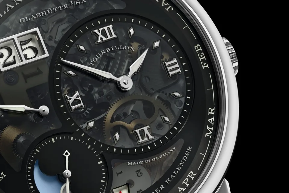 a-lange-et-sohne-illumine-le-salon-watches-and-wonders-2026/carousel-5.jpg