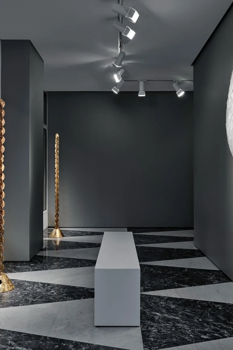 Acne Paper Palais Royal présente « A Measure of the Moon » de Nifemi Marcus-Bello