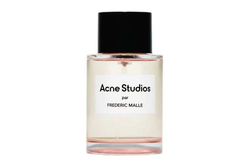 acne-studios-premiers-pas-dans-le-bain/carousel-5.jpg