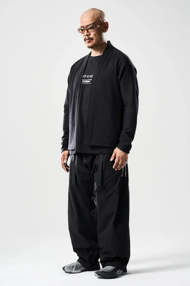 ACRONYM et ALIVEFORM dévoilent THE BLADE dans un nouveau coloris « Obsidian Nickel »