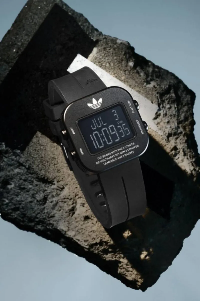 Montre mousqueton adidas Originals ADAPTIK ONE AOST26518, AOST26520 et AOST26521