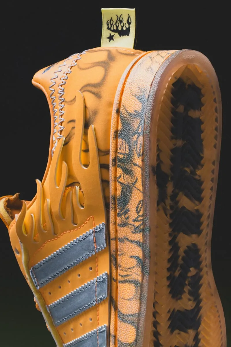adidas-et-hellstar-revisitent-la-superstar-ii-en-orange-brumeux/carousel-5.jpg