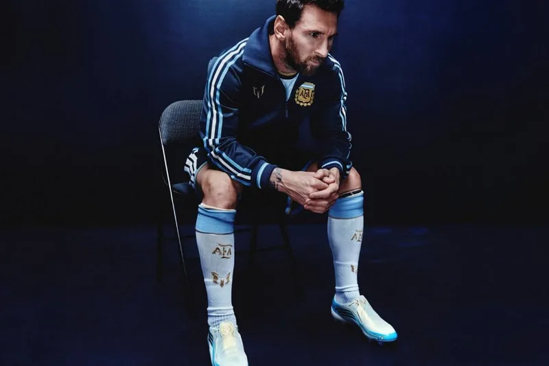 adidas-la-tunique-dadieu-de-messi-en-sol-de-mayo/carousel-5.jpg