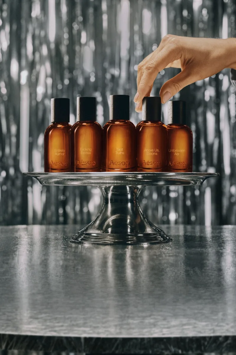 Campagne de lancement de la collection des fêtes Aēsop « Un temps pour se retrouver », par Elena Heatherwick