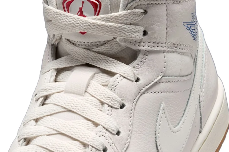 air-jordan-1-mid-hommage-subtil-au-foot-bresilien/carousel-7.jpg