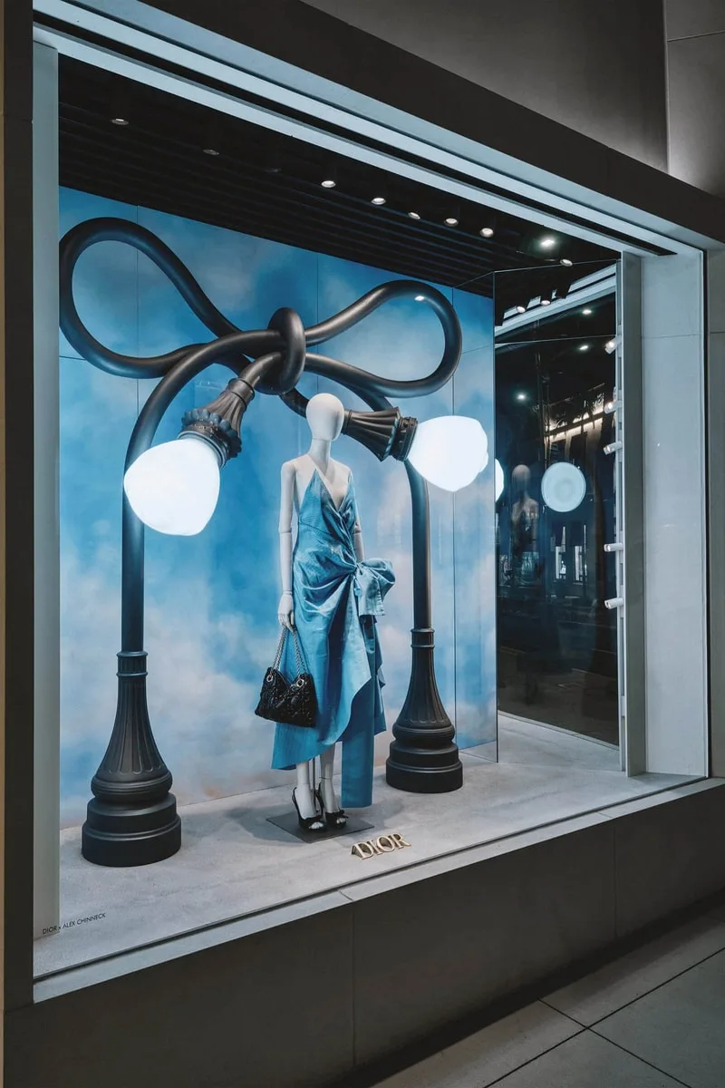 alex-chinneck-des-sculptures-dior-a-couper-le-souffle/carousel-3.jpg