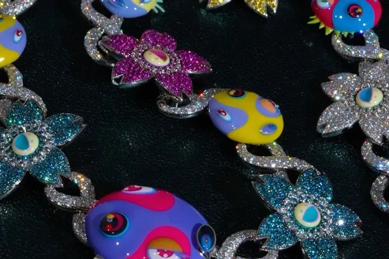 alex-moss-un-bijou-unique-pour-takashi-murakami/carousel-4.jpg