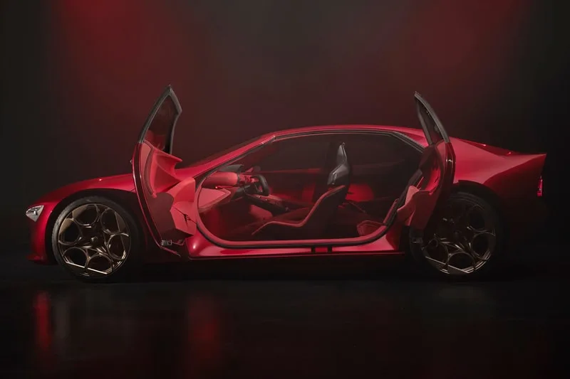 alfa-romeo-cuorerosso-manifeste-au-mondial-auto/carousel-8.jpg