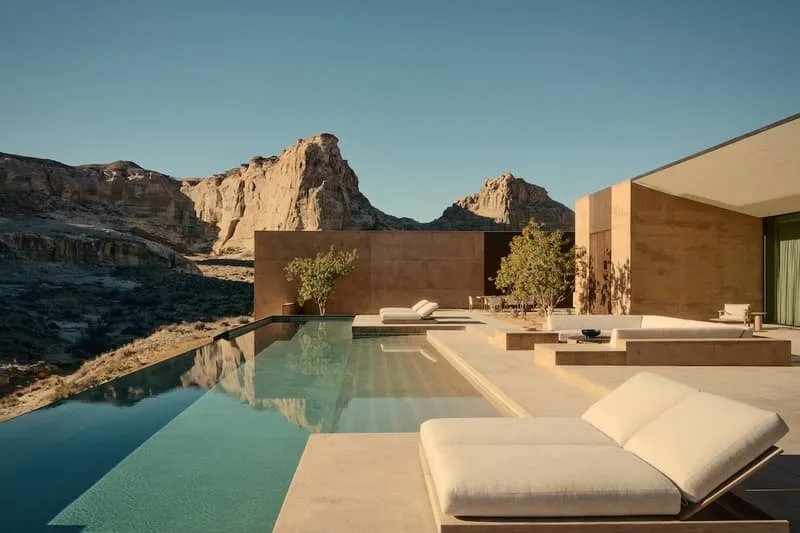 aman-devoile-une-villa-dexception-dans-le-desert-de-lutah/carousel-14.jpg