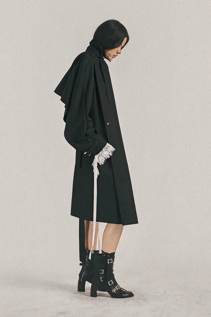 ann-demeulemeester-douceur-edouardienne-et-workwear-structure/carousel-4.jpg