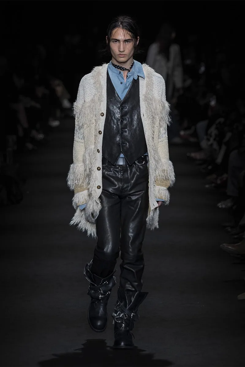 ann-demeulemeester-entre-ciel-et-dunes-pour-la-ss27/carousel-14.jpg