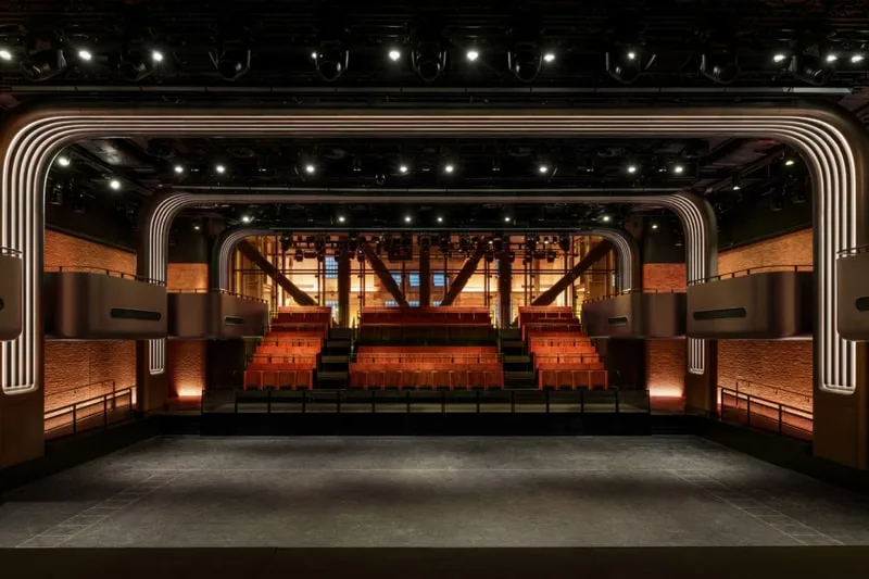 apple-music-hall-une-revolution-sonore-a-londres/carousel-1.jpg
