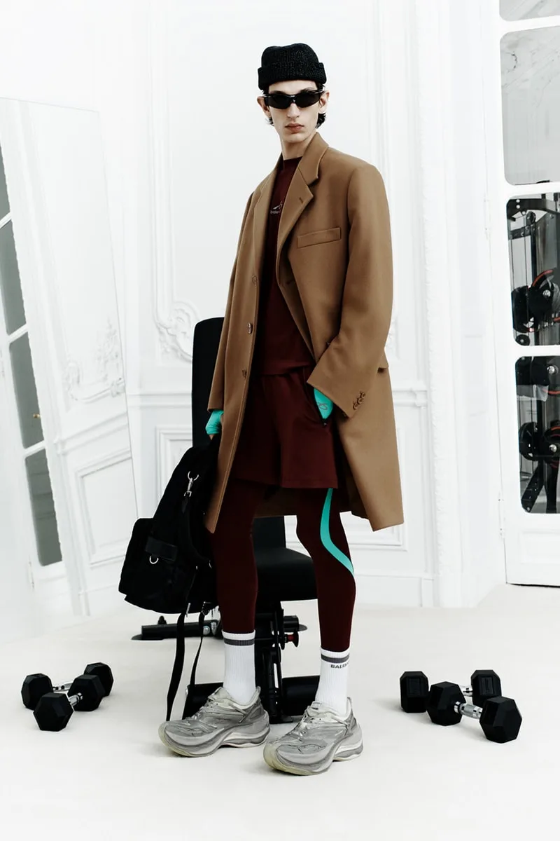 balenciaga-techwear-lalliance-sport-et-luxe/carousel-13.jpg