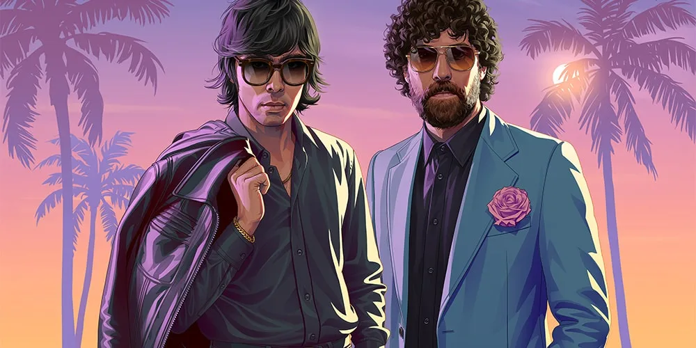 Deux hommes en costume et lunettes de soleil devant des palmiers au coucher du soleil