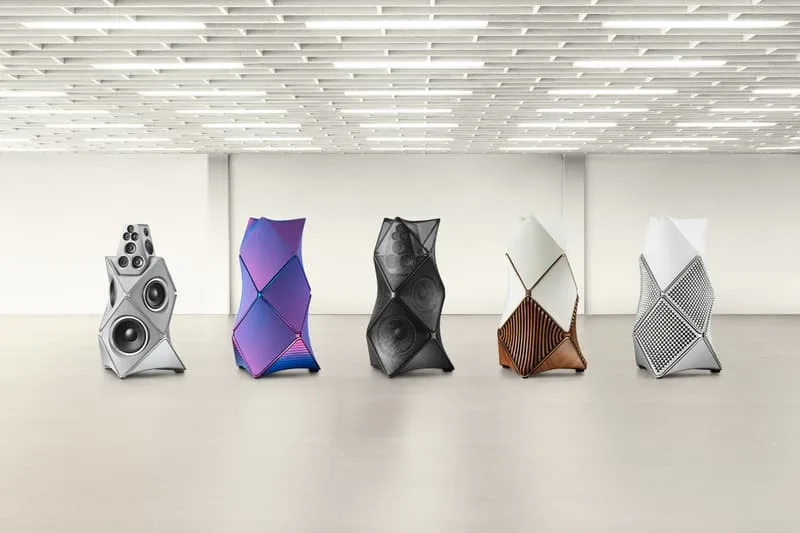 bang-et-olufsen-fete-ses-100-ans-avec-des-enceintes-a-prix-dor/carousel-1.jpg