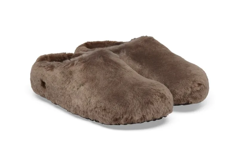 birkenstock-des-modeles-hivernaux-en-shearling/carousel-4.jpg