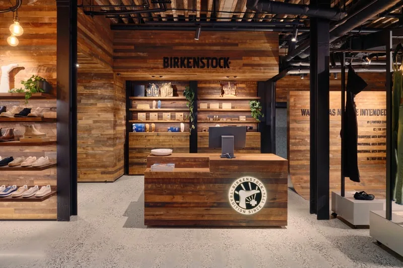 birkenstock-melbourne-un-flagship-unique-et-engage/carousel-1.jpg