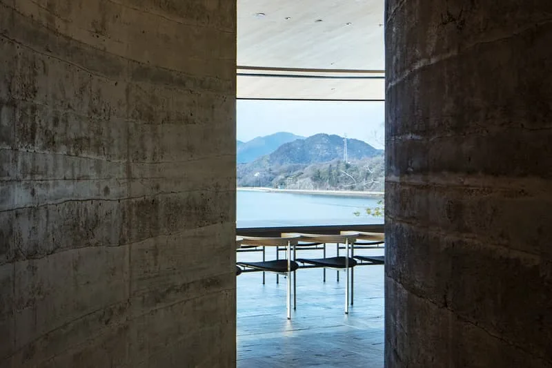Bjarke Ingels apporte un futurisme audacieux au Japon avec NOT A HOTEL Setouchi