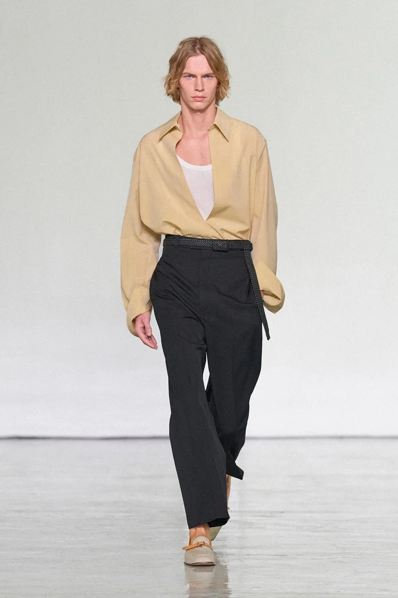 bottega-veneta-ss27-la-legerete-pour-lete/carousel-14.jpg