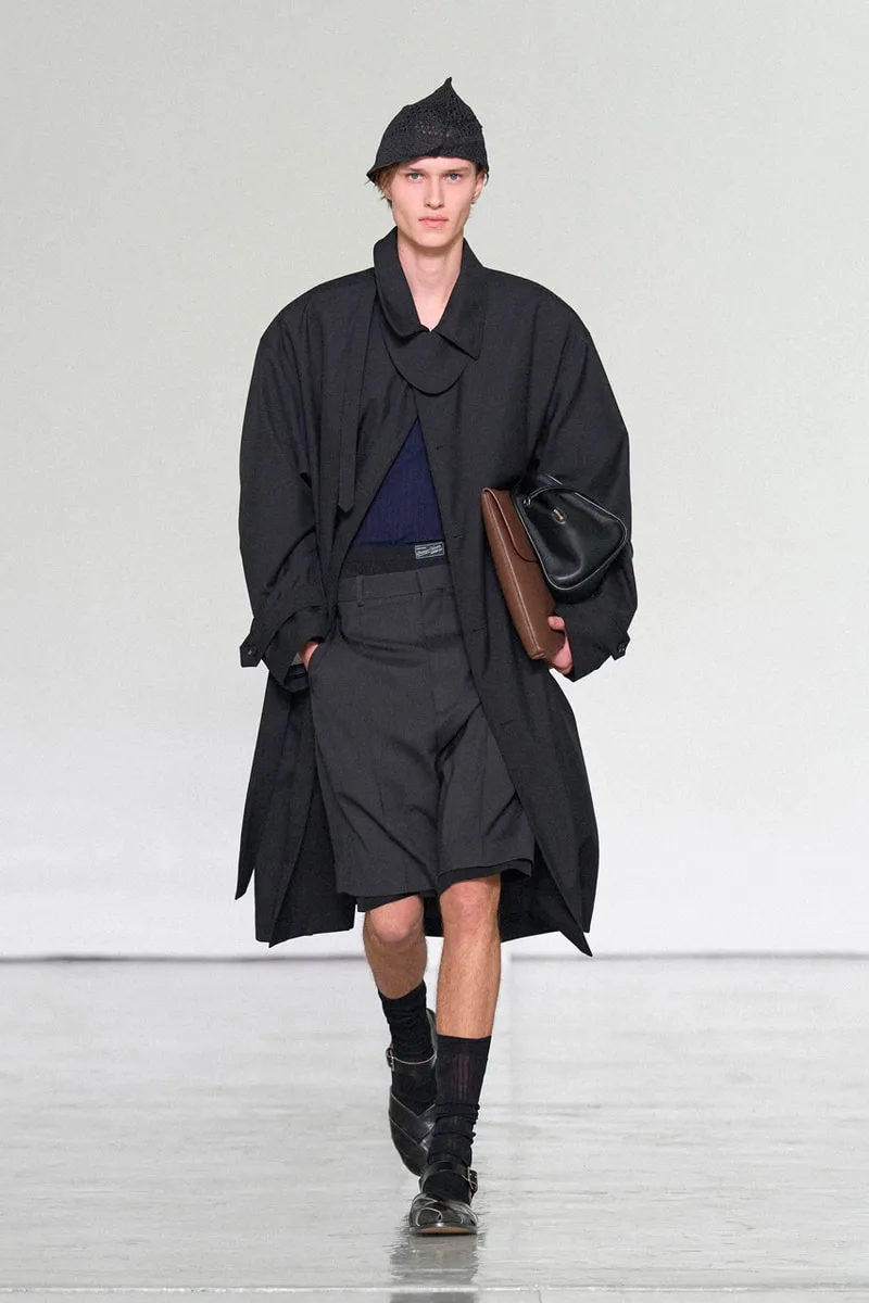 bottega-veneta-ss27-la-legerete-pour-lete/carousel-9.jpg