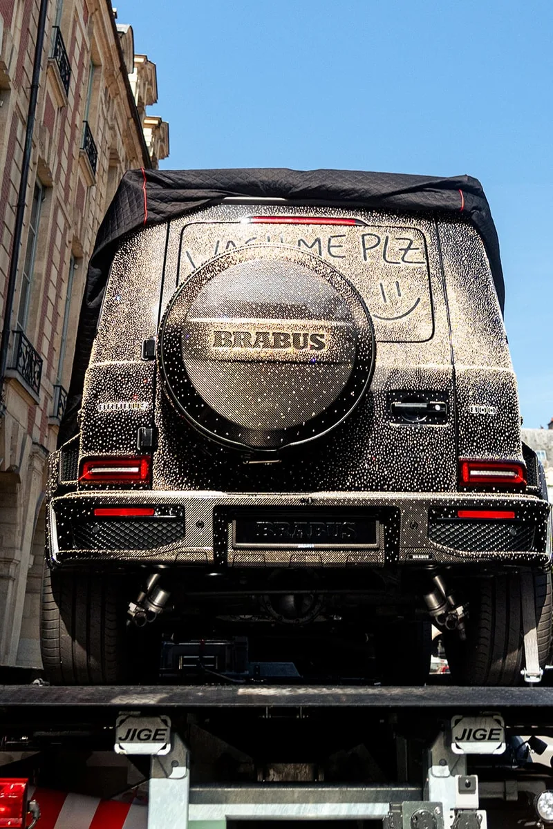 brabus-x-mattiasgollin-perles-a-la-fashion-week/carousel-7.jpg