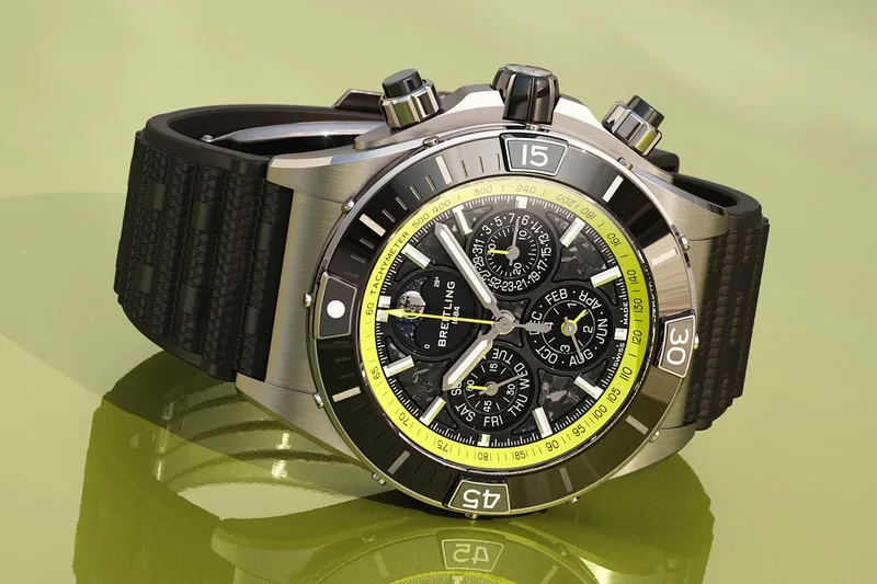 breitling-et-aston-martin-le-luxe-sur-mesure-valhalla/carousel-1.jpg