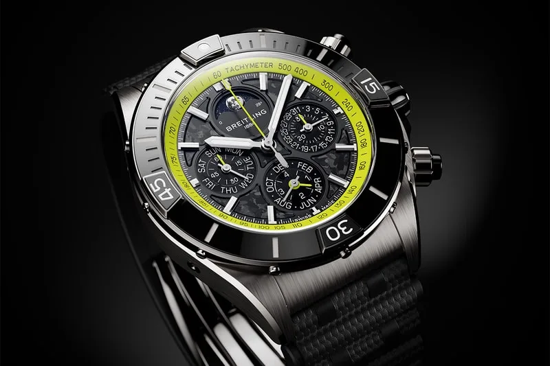 breitling-et-aston-martin-le-luxe-sur-mesure-valhalla/carousel-6.jpg