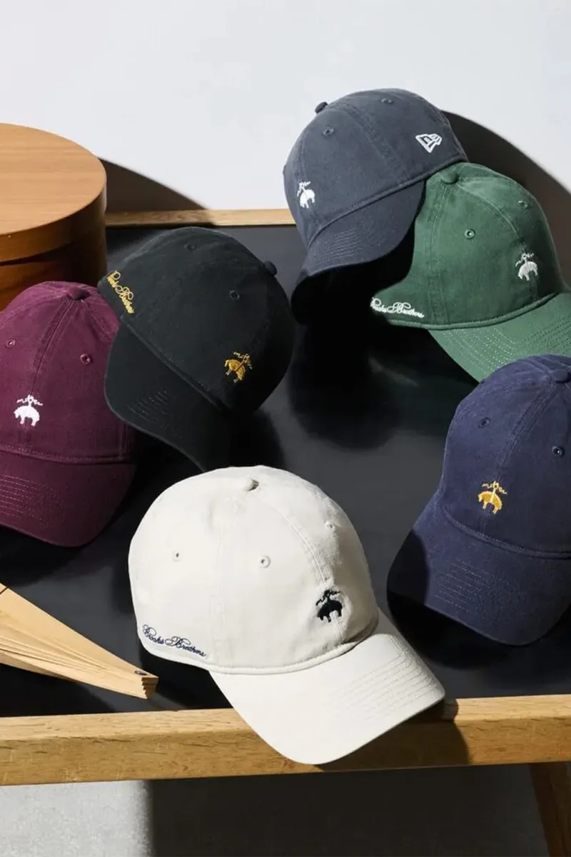 brooks-brothers-x-new-era-la-casquette-9forty-revisitee/carousel-1.jpg