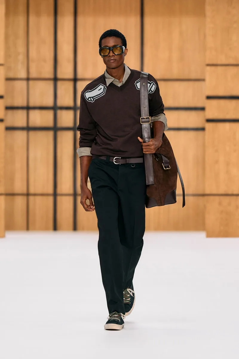 burberry-ss27-central-cee-surprend-la-mode/carousel-14.jpg