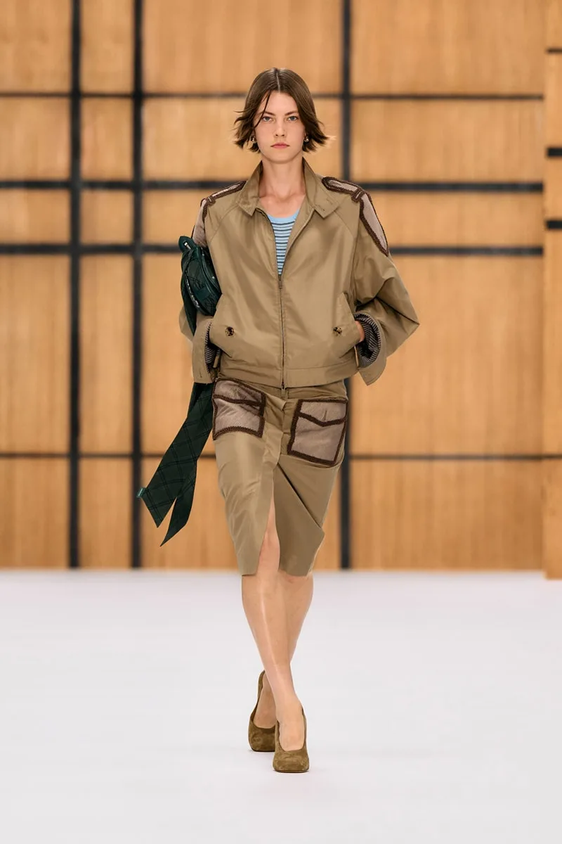 burberry-ss27-central-cee-surprend-la-mode/carousel-15.jpg