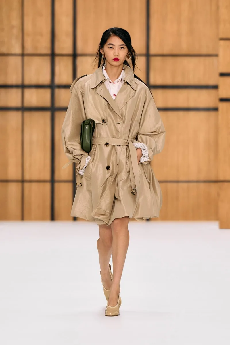 burberry-ss27-central-cee-surprend-la-mode/carousel-3.jpg