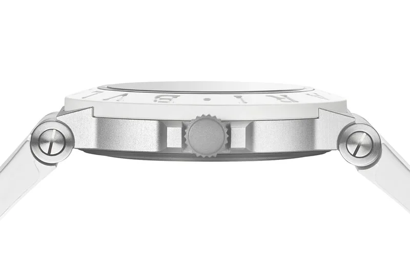 bvlgari-elegance-estivale-en-aluminium-et-marqueterie/carousel-6.jpg