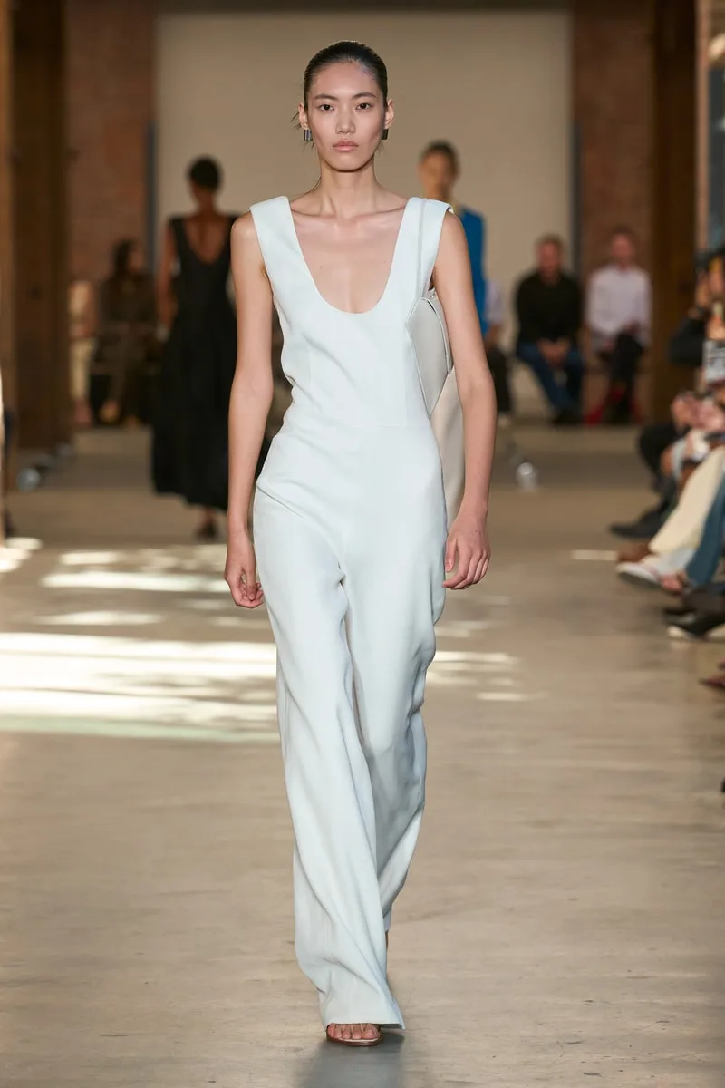 calvin-klein-lamerican-minimalism-reinvente/carousel-5.jpg