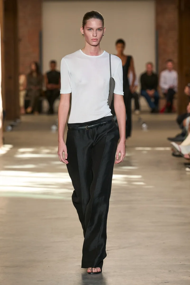 calvin-klein-lamerican-minimalism-reinvente/carousel-9.jpg