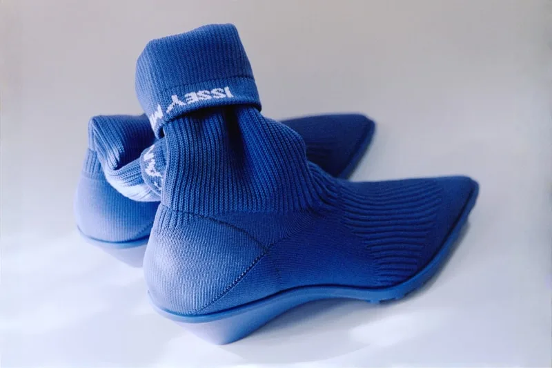 camper-x-issey-miyake-le-renouveau-de-la-botte-chaussette/carousel-7.jpg
