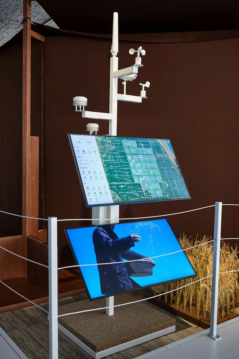 cao-fei-et-la-revolution-agricole-chez-fondazione-prada/carousel-11.jpg