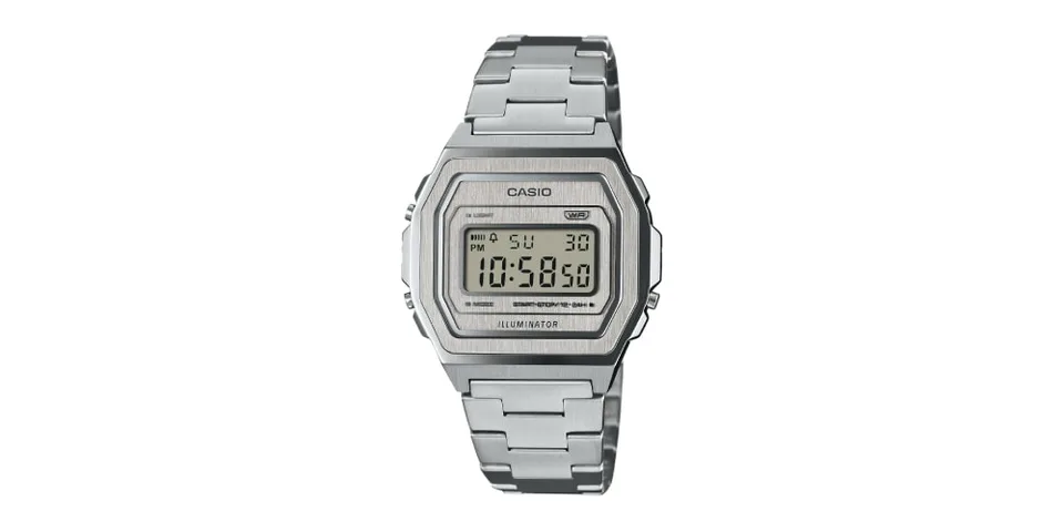 Montre digitale Casio argentée avec bracelet en acier inoxydable