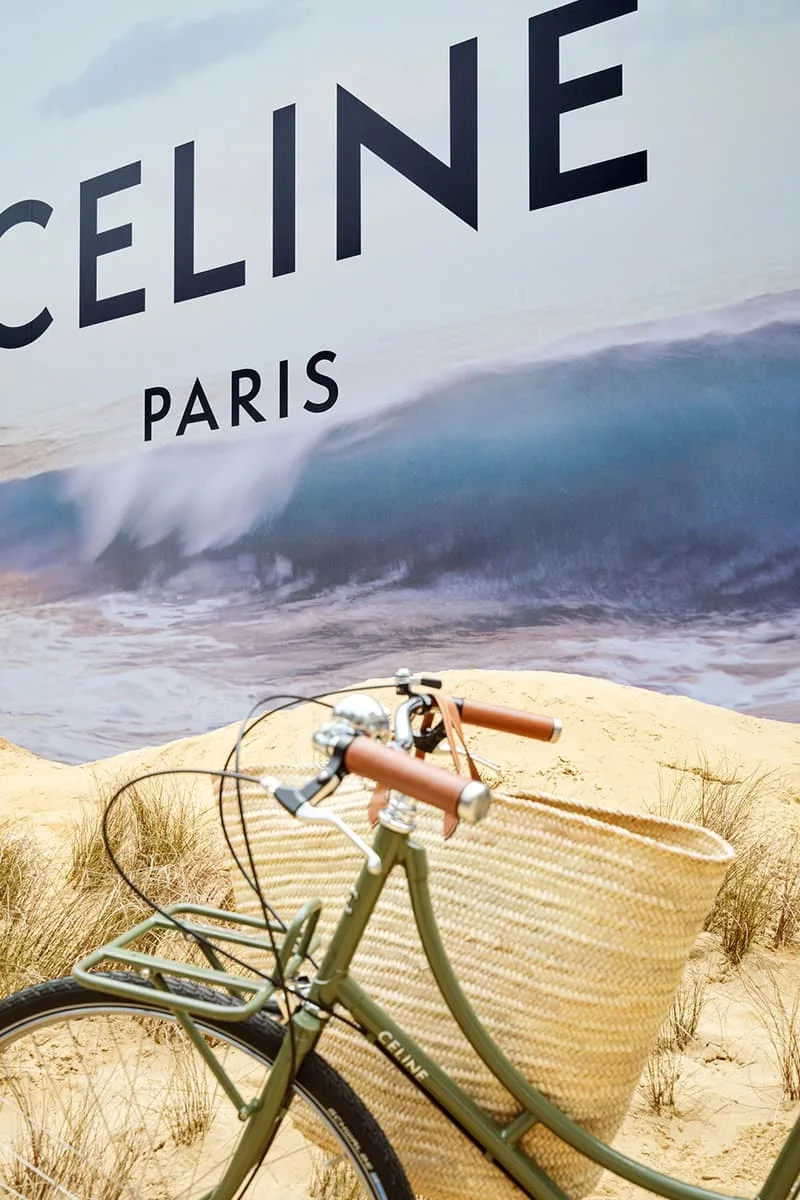 celine-transforme-shanghai-en-plage-parisienne-pour-son-pop-up-ete-2026/carousel-13.jpg
