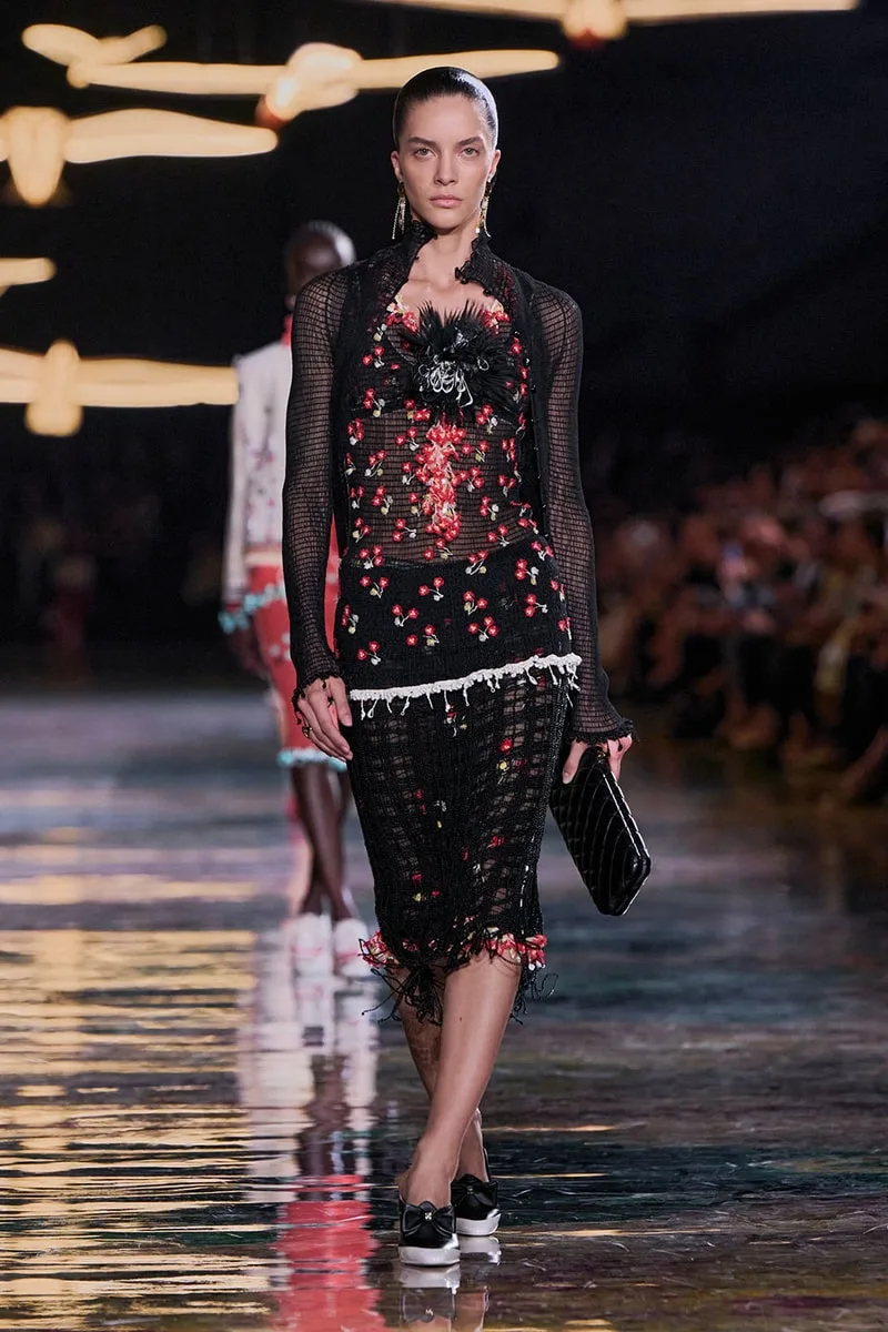 chanel-ss27-un-vent-de-liberte-par-matthieu-blazy/carousel-5.jpg