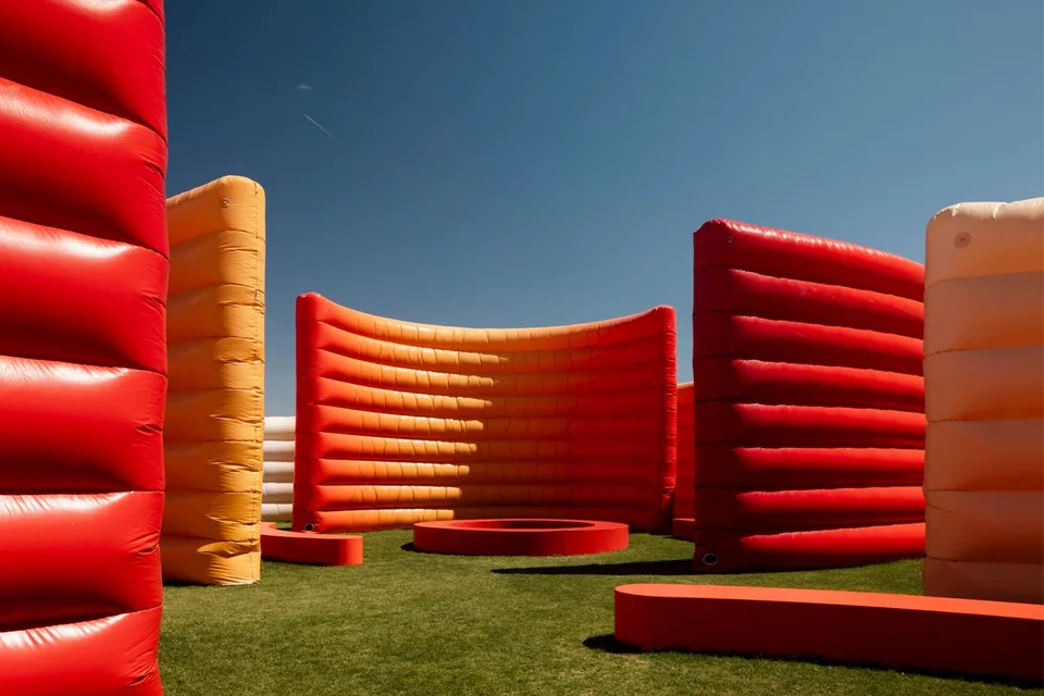 coachella-2026-un-oasis-artistique-au-coeur-du-desert/carousel-3.jpg