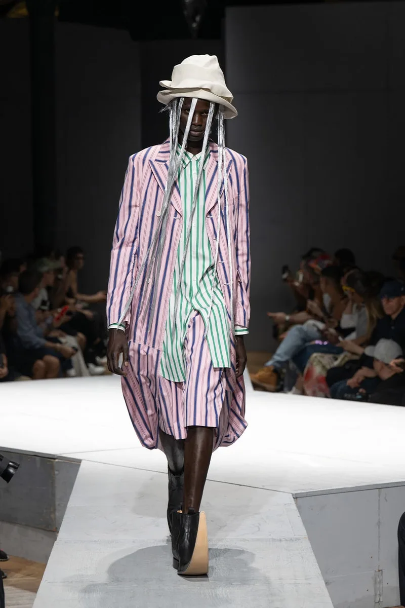comme-des-garcons-une-vision-liberee-du-ss27/carousel-1.jpg