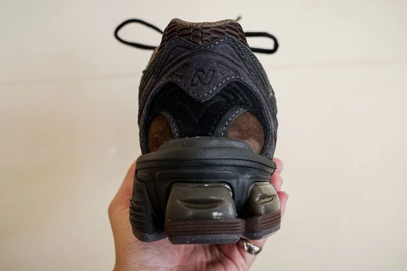 comme-des-garcons-x-new-balance-une-reinvention-utilitaire/carousel-6.jpg