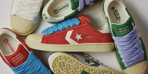 Chaussures colorées Converse avec étiquettes Le Fleur.