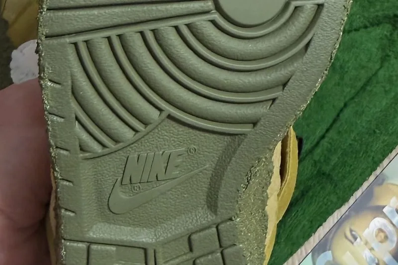 cpfm-x-nike-flea-1-linattendu-retour-en-barley/carousel-9.jpg