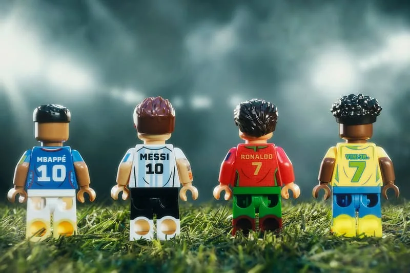 Cristiano Ronaldo, Kylian Mbappé, Lionel Messi et Vini Jr. immortalisés dans la nouvelle collection 'LEGO Editions' 2026 coupe du monde fifa portugal brésil argentine france légendes du football