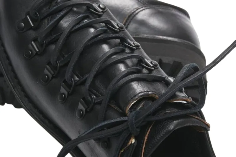 danner-exclusivite-journal-standard-pour-la-nouvelle-mt-ridgee/carousel-7.jpg
