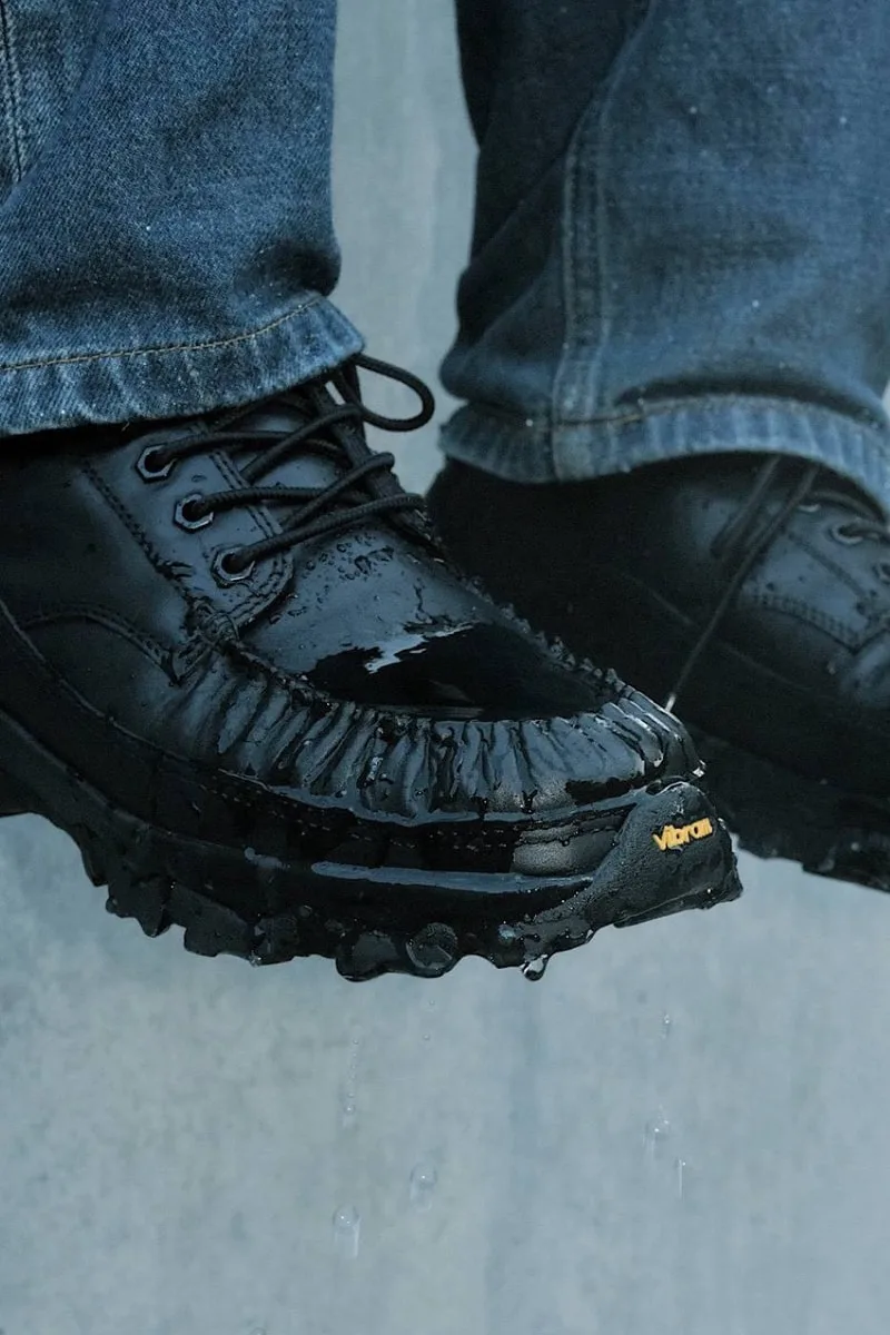 deluxe-et-suicoke-un-mocassin-qui-provoque/carousel-2.jpg