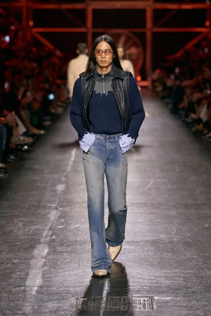 diesel-ss27-le-depart-flamboyant-de-glenn-martens/carousel-1.jpg