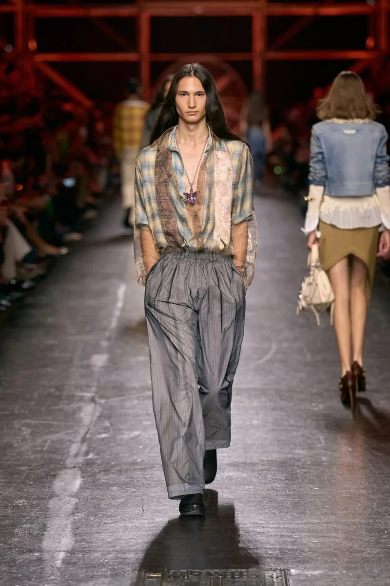 diesel-ss27-le-depart-flamboyant-de-glenn-martens/carousel-12.jpg