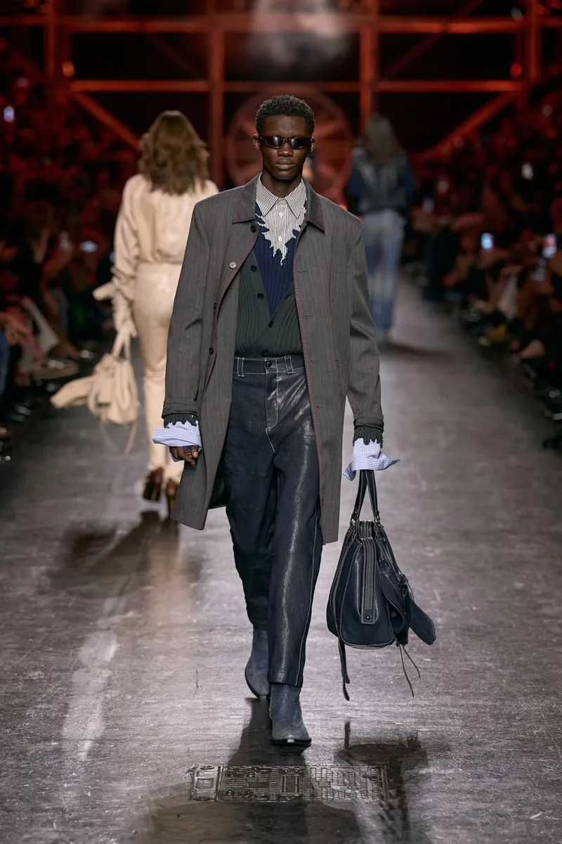 diesel-ss27-le-depart-flamboyant-de-glenn-martens/carousel-3.jpg